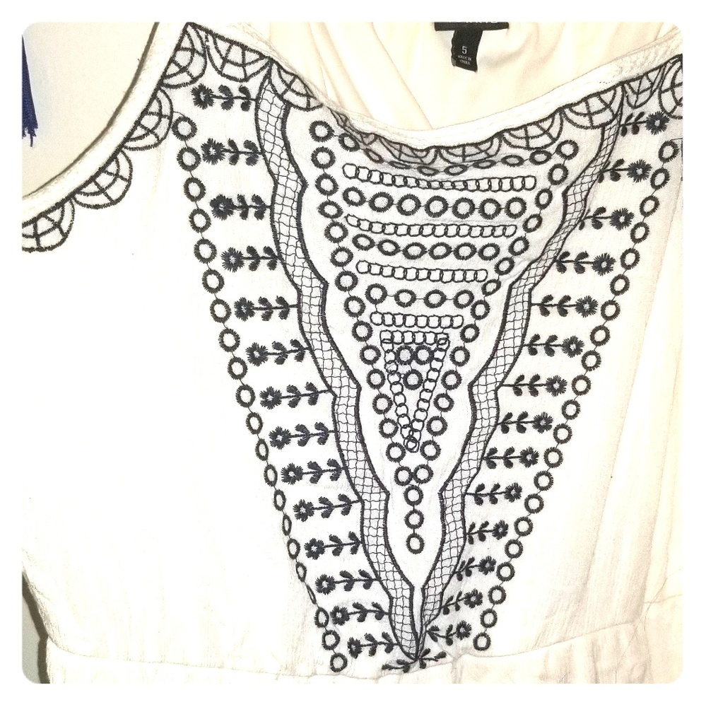 White dress with blue embroidery- Torrid sz 5